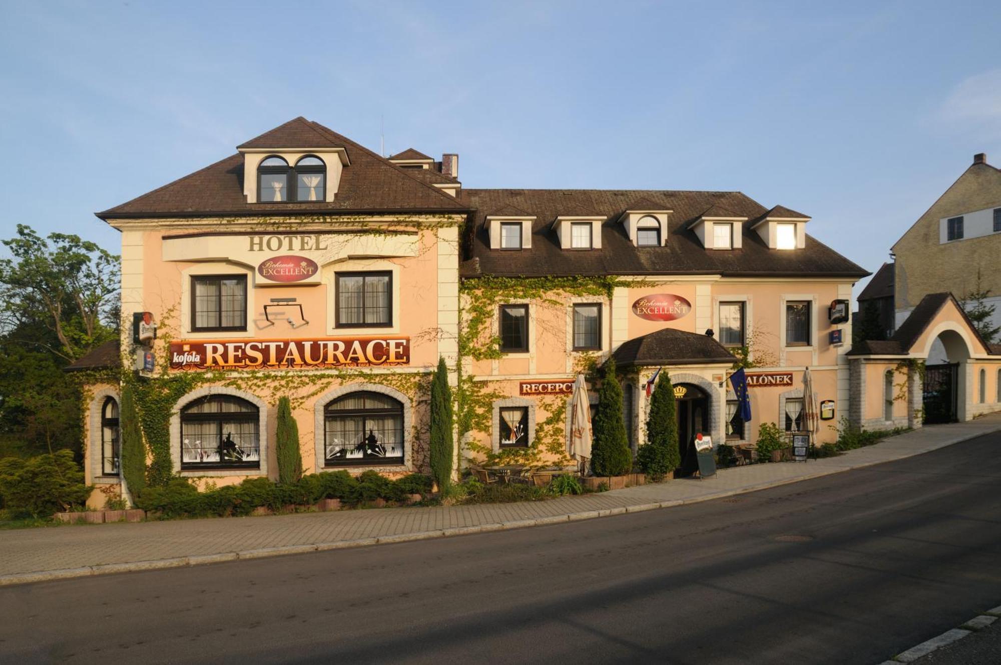 Hotel Bohemia Excellent Klášterec nad Ohří Exterior foto